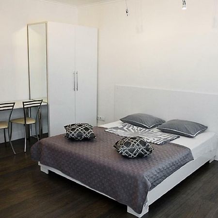 Great Studio Near The Pechersk Київ Екстер'єр фото