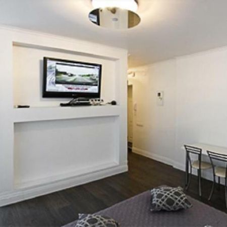 Great Studio Near The Pechersk Київ Екстер'єр фото