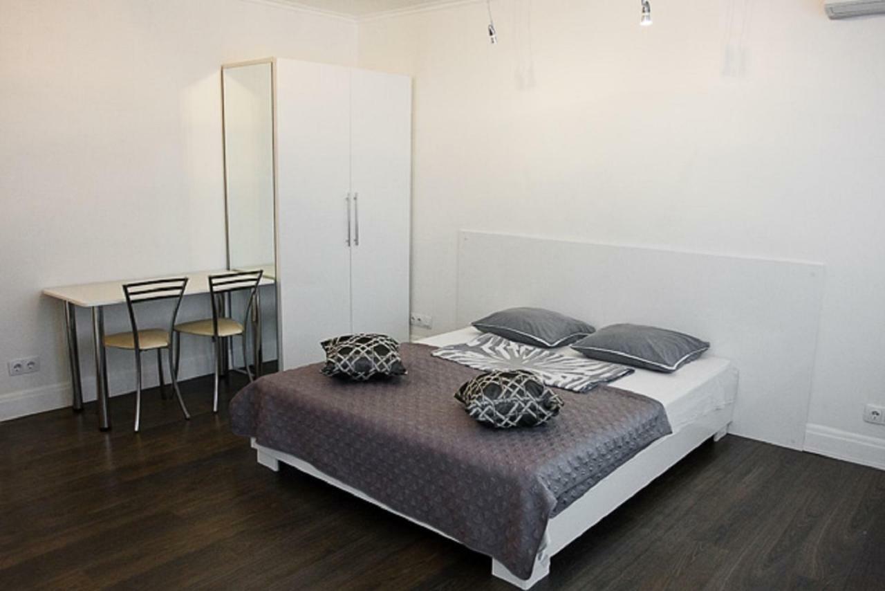 Great Studio Near The Pechersk Київ Екстер'єр фото